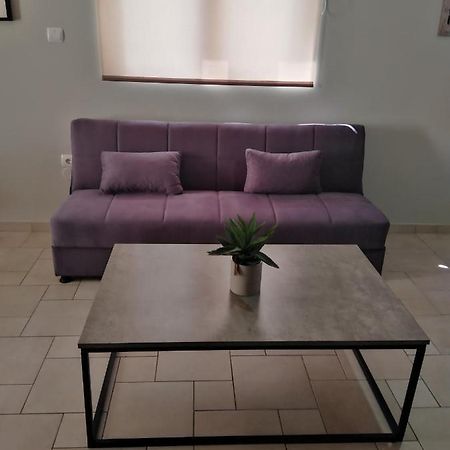 Hommie Apartment Amaliada Extérieur photo