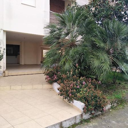 Hommie Apartment Amaliada Extérieur photo