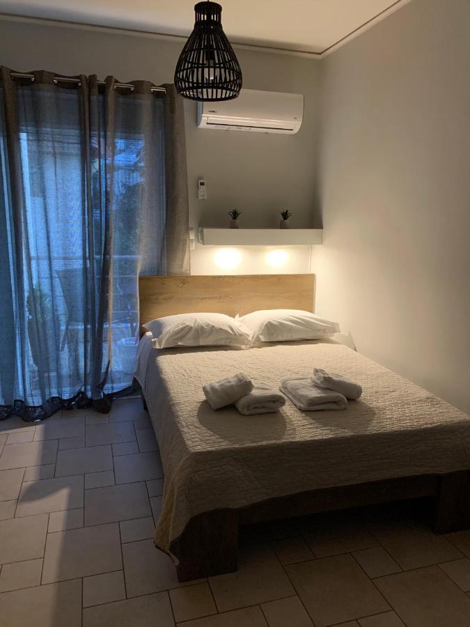 Hommie Apartment Amaliada Extérieur photo