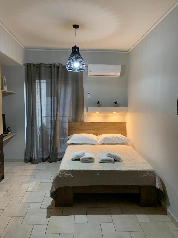 Hommie Apartment Amaliada Extérieur photo