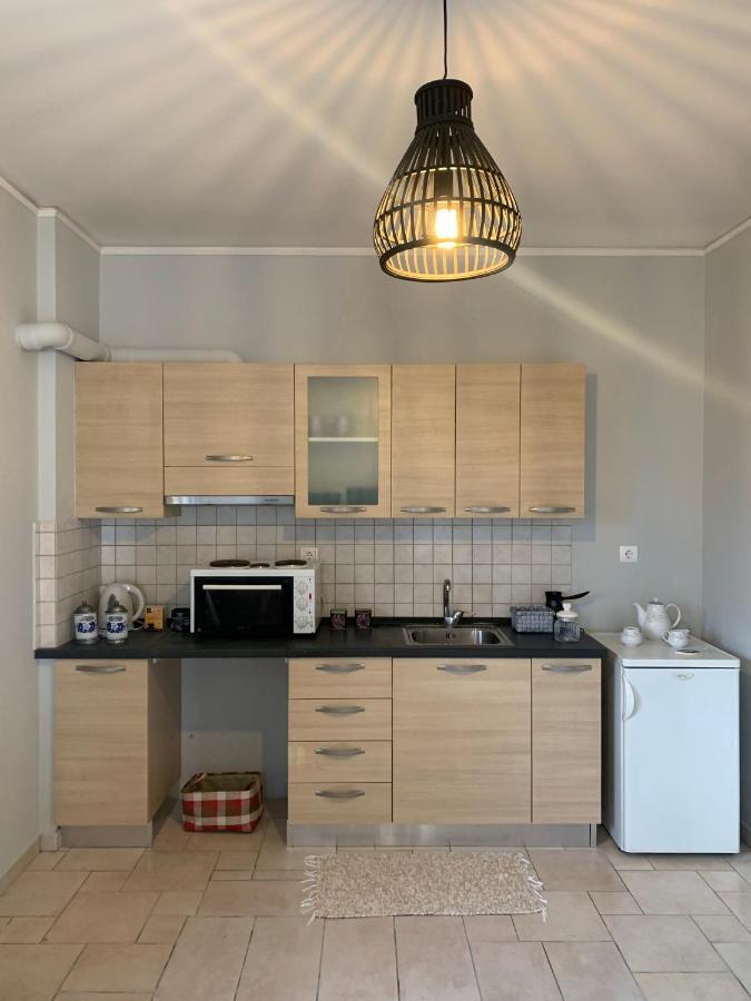 Hommie Apartment Amaliada Extérieur photo