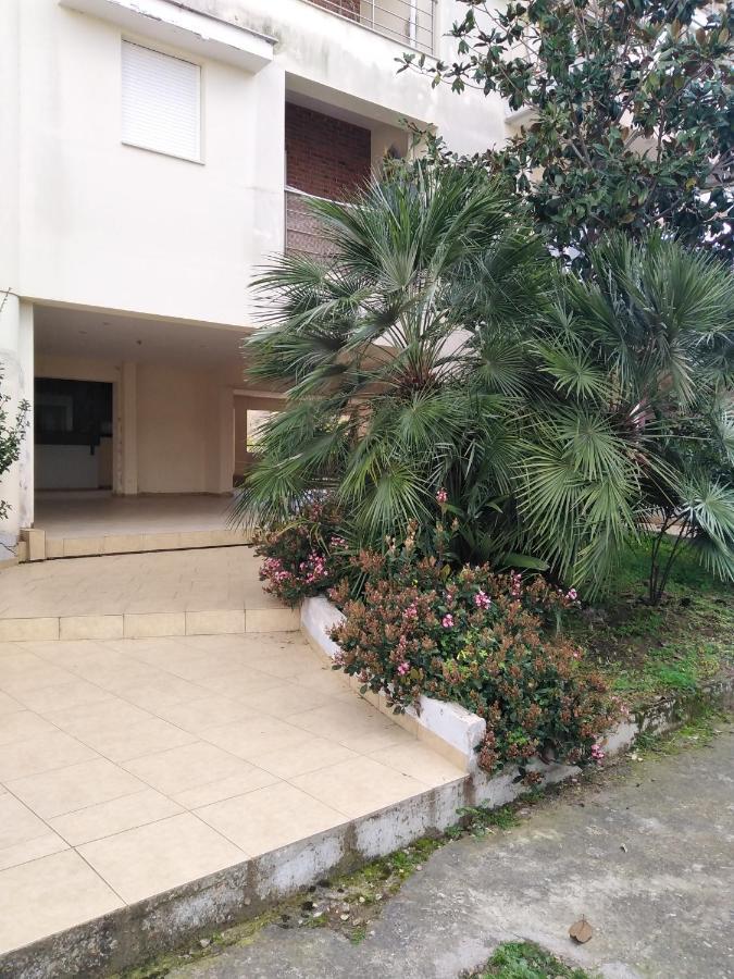 Hommie Apartment Amaliada Extérieur photo